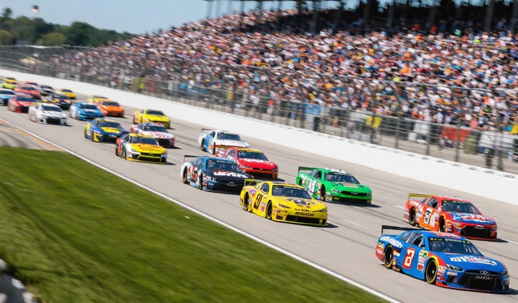 新手必看：极速赛车入门指南，轻松开启你的竞速之旅